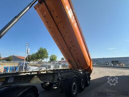 SCHMITZ CARGOBULL SKI 24 SL 7.2 Kippsattelauflieger mit Schiebever