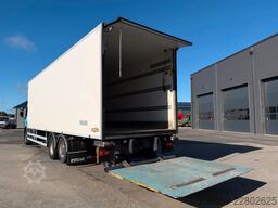 VOLVO FE320 6x2*4 Chereau Carrier Supra 1250 Euro 6