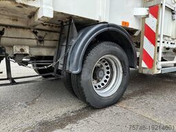 Mercedes-Benz 515 CDI Müllpresswagen Seitenlader Klima
