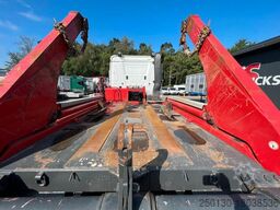 MERCEDES-BENZ Arocs 1848 4x4 HYVA Absetzkipper