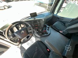 MERCEDES-BENZ Arocs 1848 4x4 HYVA Absetzkipper