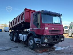 Iveco Eurotrakker 260 E 34 (POMPE MANUELLE / MANUAL P...