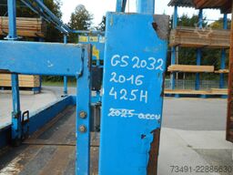 Genie GS-2032 ( 8,13m )