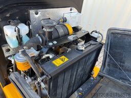 JCB 403 / 980 Stunden / Schaufel + Gabel