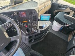 MERCEDES-BENZ Actros 2543 / Volumen / German / wenig KM