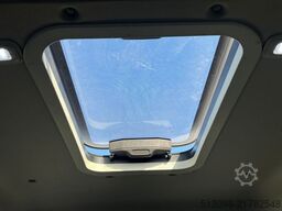 VW CRAFTER 17 SITZER ACC LANE ASSIST