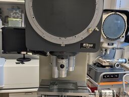 Nikon V-12