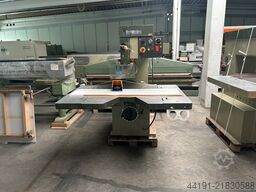 SCM R 9