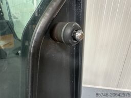 LINDE P 80 * DEMO !! NEW battery !!