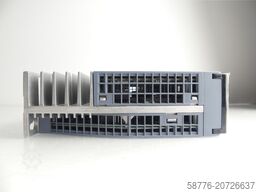 Siemens Sinamics S210 6SL3210-5HB10-4UF0 Umrichter SN:ZVM4XVM009141 0,4kW 240V~-ungebr.-