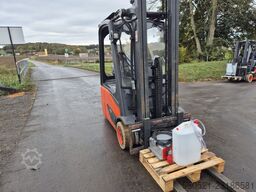 Linde E16C-02 - Triplex-Freihub 5,22m + Seitenschieber