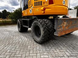 Komatsu PW138MR-11E0