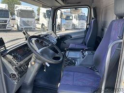 Mercedes-Benz 818 Atego TK Koffer Carrier Supra