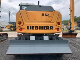LIEBHERR A912 Compact