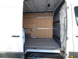 Mercedes-Benz Sprinter 317 CDI Kasten Pro L2H2 Holz Navi Ka