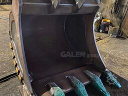 Komatsu PC290 Rock Bucket