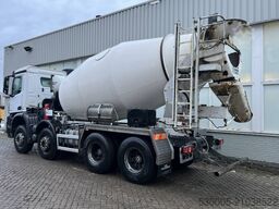 Mercedes-Benz Arocs 3240