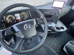 Mercedes-Benz Arocs 3240