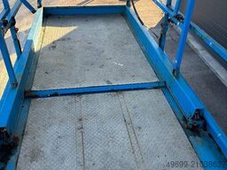 Genie GS 3369 RT - 12m Diesel Scherenarbeitsbühne 4x4