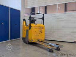 Jungheinrich ERE 225 f. P.