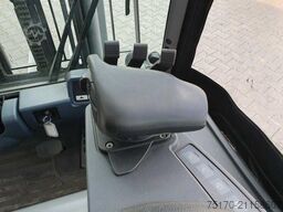 Jungheinrich EFG 215 / Triplex 4.25m / SS / nur 1.680h / 2021