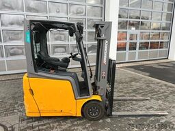 Jungheinrich EFG 215 / Triplex 4.25m / 1.851h / Batterie 2023