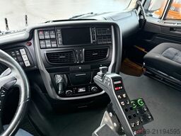Iveco 340X51Z X-Way 8x4 Hiab / Swiss-Vehicle