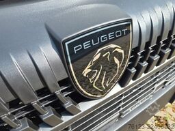 PEUGEOT Boxer  Hochraum 9 Sitzer L3H2 verglast BlueHDi