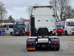 MAN TGX 18.510 4x2 - Lowdeck - Custom interior - Fu...