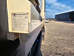 MERCEDES-BENZ 1527 Müllwagen, Geesinknorba 13H25, 2 Kammern