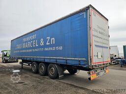 Kögel SN 24/ STANDARD/SAF DISC +SLIDING ROOF .