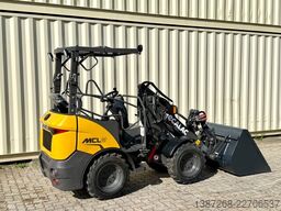 MECALAC MCL2 / Neuwertig / inkl. Schaufel