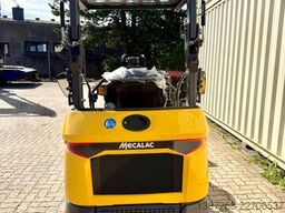 MECALAC MCL2 / Neuwertig / inkl. Schaufel