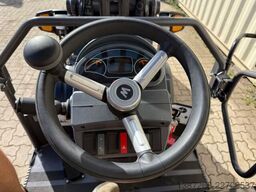MECALAC MCL2 / Neuwertig / inkl. Schaufel