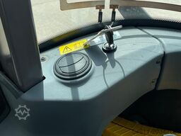 MECALAC AS600