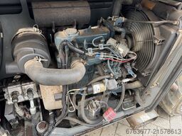 SKYJACK SJ 6832RT Schaarhoogwerker / Scissor / Arbeitsbuhne 2015 4X4 Kubota Diesel 12M