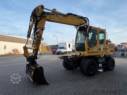 Liebherr A 900 C ZW Litronic / 19.616 h / 2009