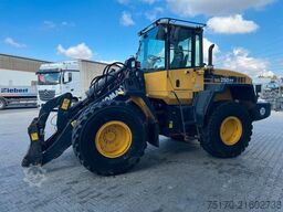 Komatsu WA 250 PT - 5H / 12.390h /