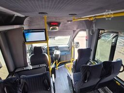 MERCEDES-BENZ Heckniederflur Sprinter 517 / 4 er Bestuhlung