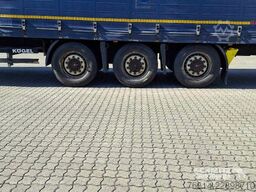 Kögel Curtainsider Mega