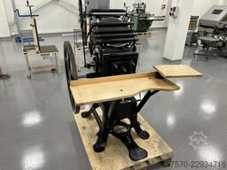 Letterpress printing press foot operated