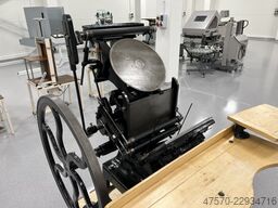 Letterpress printing press foot operated