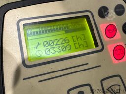 Hubtex DQ45 / 4500 kg/ Triplex /Only 3309 h