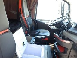 VOLVO FH 750 6x4 Globe/Ret./Tajfun Kabinenkran/Volluft