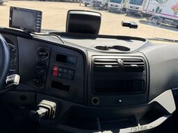 MERCEDES-BENZ ATEGO 818 L Kühlkoffer 5,2 m LBW 1 T*THERMO T+N