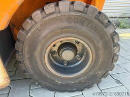 Still RX60-40