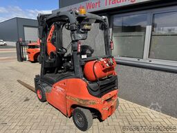 LINDE H18T-01 Triplo 490 Freelift / Sideshift LPG 2012
