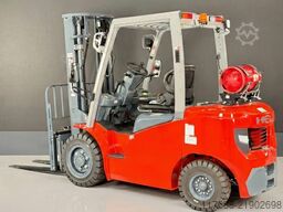 Heli CPYD25-G3- GAS  2,5t 3,3m Hub - KUBOTA - Garantie