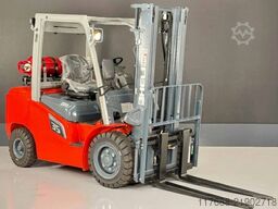 Heli CPYD35-G3- GAS  2,5t 3,3m Hub - KUBOTA - Garantie