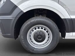 VW Crafter 35 2.0 TDI 120 KW Kasten MR/ND  AHK 3,5 t